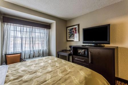 Quality Inn & Suites I-10 - 32