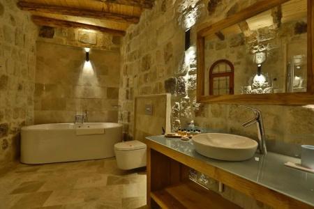 Acropolis Cave Suite - 87