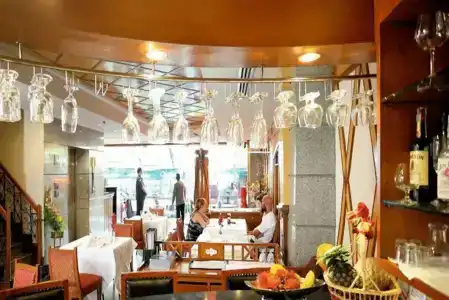 Majestic Suites - 19