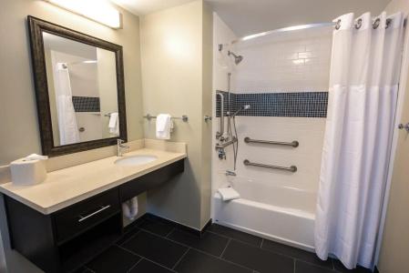 Home2 Suites by Hilton Albany Airport/Wolf Rd - 94