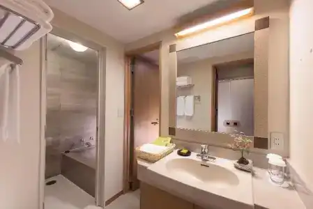 DoubleTree by Hilton Naha Shuri Castle - 43