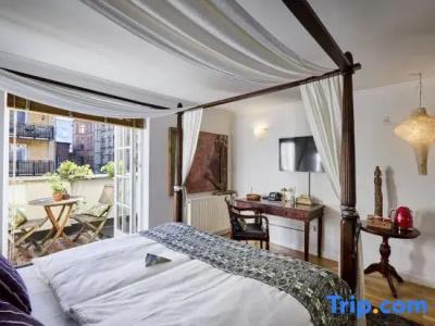 Carlton Guldsmeden - 51