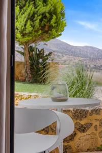 Notos Heights & Suites - 249