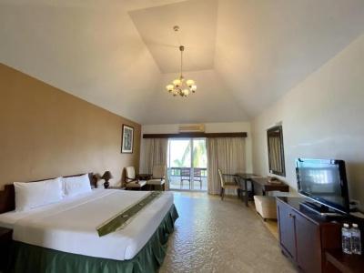 Golden Pine Beach Resort - 47