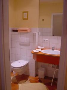 ApartChristine - 61