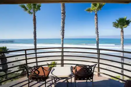 Pacific Terrace - 134