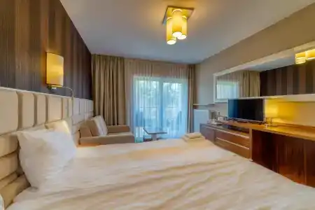 White Resort - 93