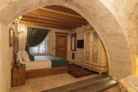 Solo Cave Suites - 155