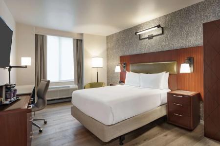 DoubleTree by Hilton New York Downtown - 6