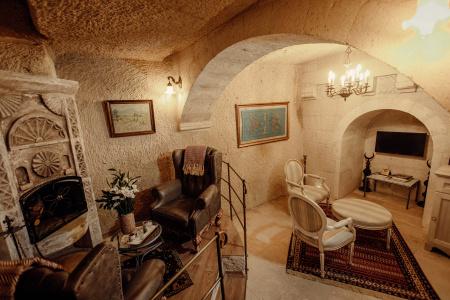 Tafoni Houses Cave - 15
