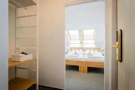 Ostaš Praha - 43