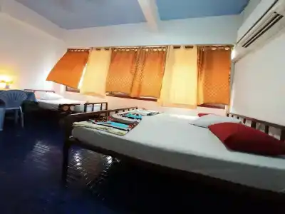 Prasuri Guest House - 4