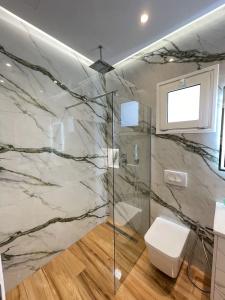 Rias Penthouse Suites - 294