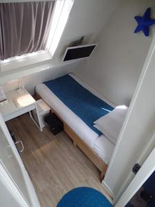 Corner House - 27