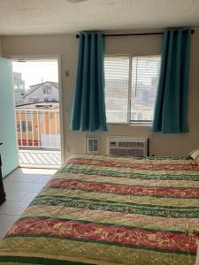 Surfside - - 34