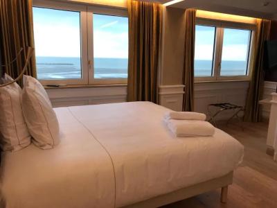 Hôtel Merveilleux Côté Mer - 48