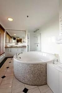 Courtyard by Marriott Amsterdam Airport - 94
