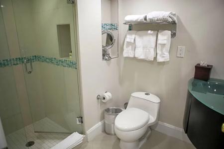 The Mutiny Luxury Suites - 102