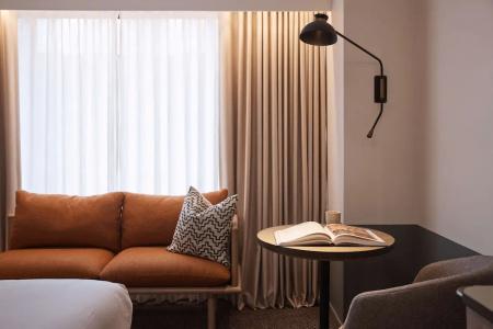 Rydges - 55