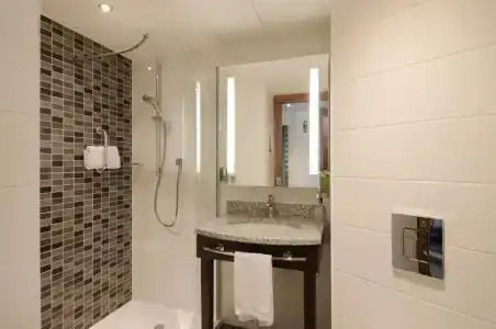 Hampton by Hilton Nürnberg City Center - 40