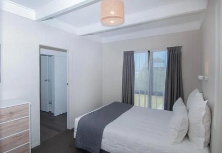 Whispering Sands Beachfront - 76