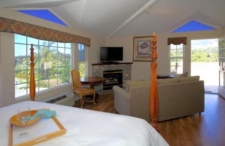 Malibu Country Inn - 35