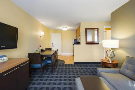 TownePlace Suites by Marriott Kansas City - 3