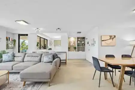 Burgess @ Kings Beach - 121