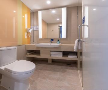 Holiday Inn Express Shanghai Zhenping, An Ihg - 14