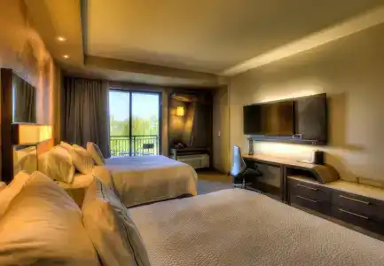Courtyard by Marriott - 3