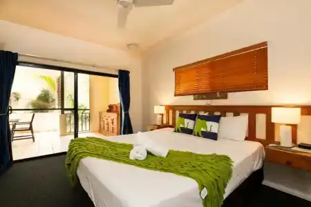 Cairns City - 74
