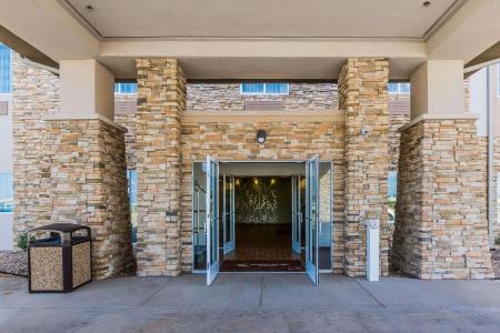 Sleep Inn & Suites - 13