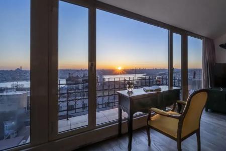 Ansen and Suites - 99