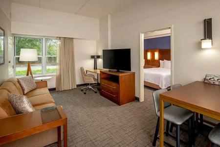 Residence Inn by Marriott Airport - 99