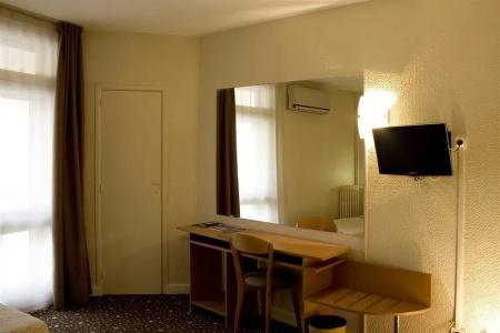 Ours Blanc - Place Victor Hugo - 38