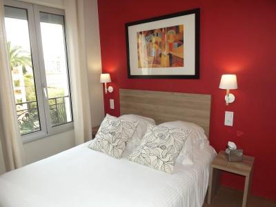 Hôtel Le Petit Castel - 5