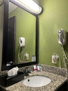 Cresthaven Inn Jamaica-Jfk - 15