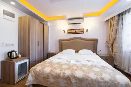 Harbour Suites Old City - 52