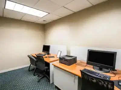 Clarion Inn & Suites Miami International Airport - 16