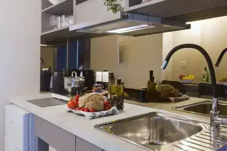 Loc Hospitality Urban Suites - 25