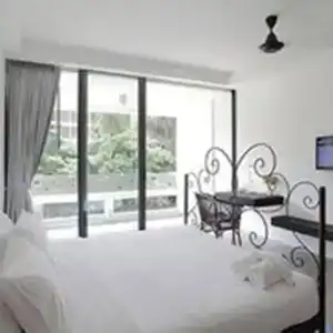 Surintra Boutique Resort - 4