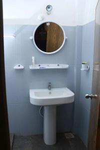 Anura Guest Inn - 53