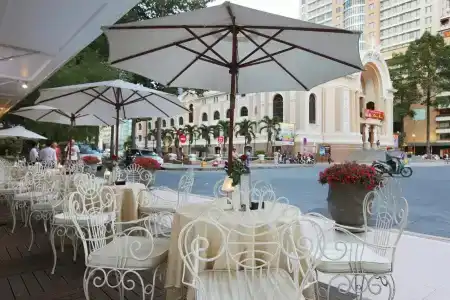 Continental Saigon - 23