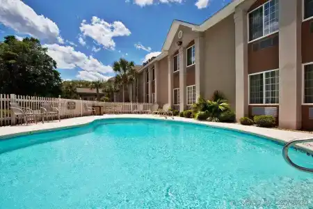 Holiday Inn Express Island, An Ihg - 15