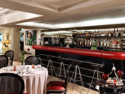 Best Western Plus Embassy - 29