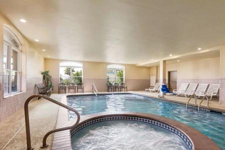 Country Inn & Suites by Radisson, Beach, TX - 13