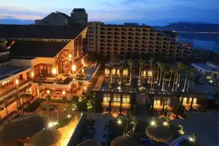 Crowne Plaza Danang - 19