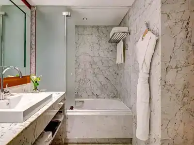 Fairmont Grand Geneva - 41