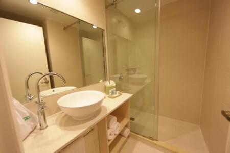 Wyndham Garden Long Island City - 48