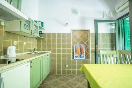 Garden Apartment - 88